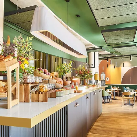 Novotel Gare De Lyon 4*
